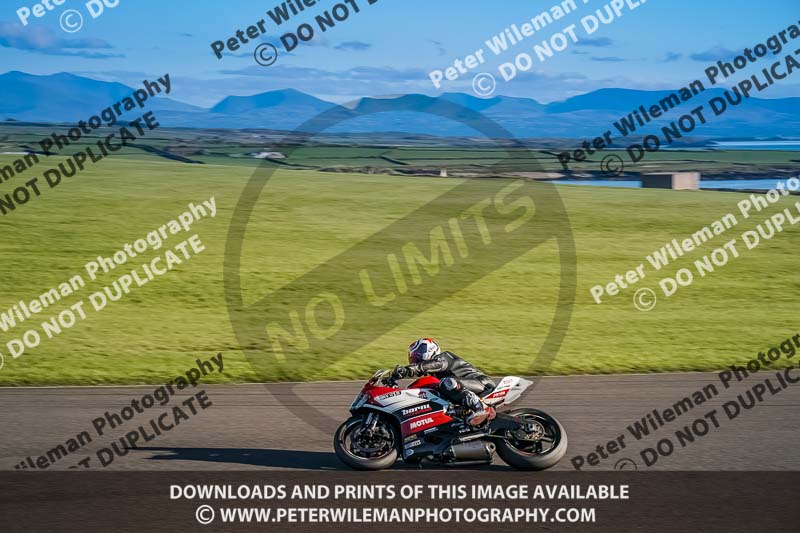 anglesey no limits trackday;anglesey photographs;anglesey trackday photographs;enduro digital images;event digital images;eventdigitalimages;no limits trackdays;peter wileman photography;racing digital images;trac mon;trackday digital images;trackday photos;ty croes